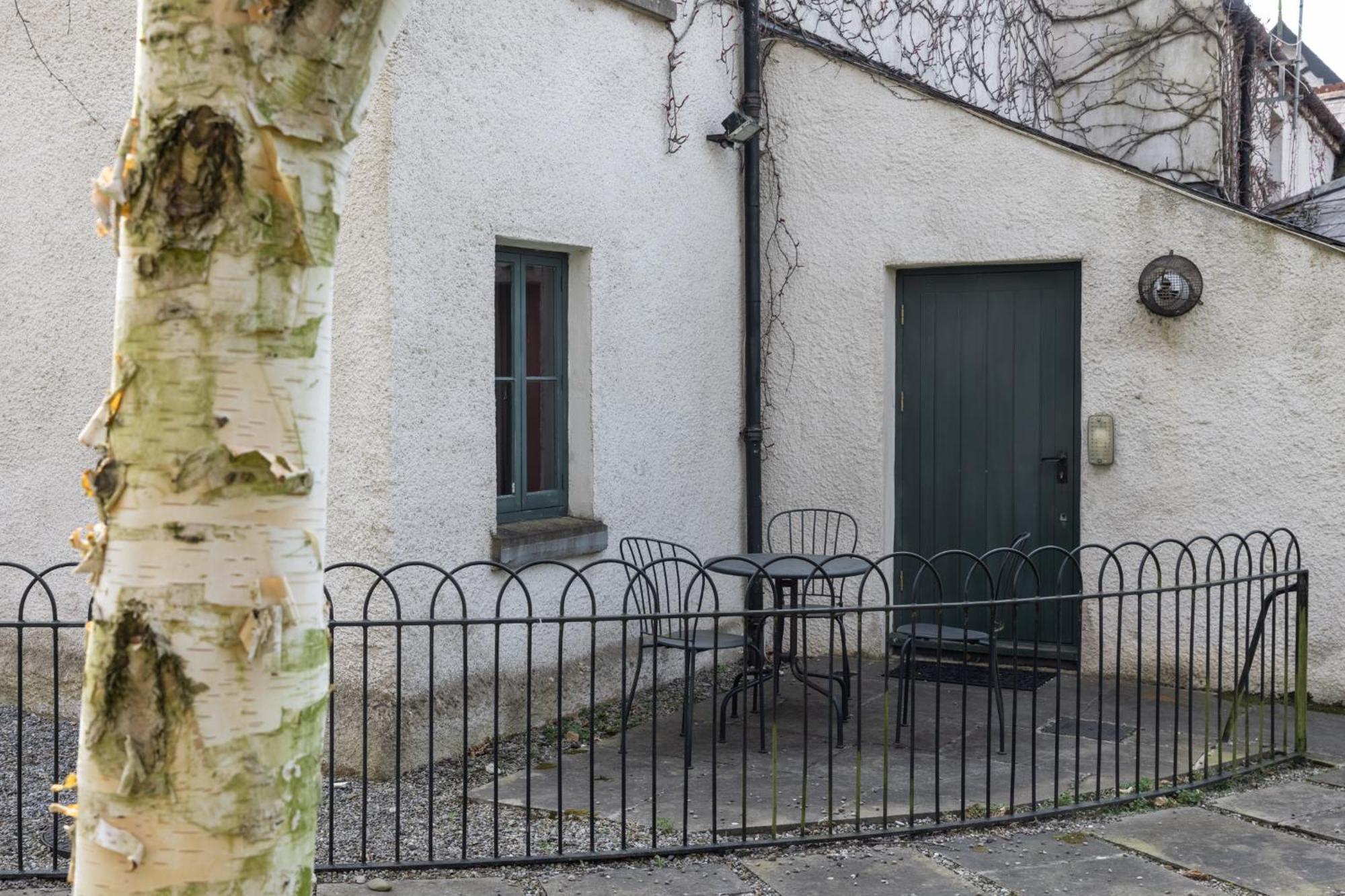 Castletown Gate House Villa Селбридж Екстериор снимка
