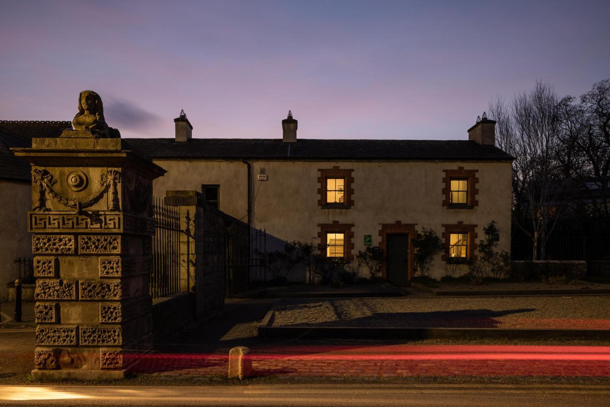 Castletown Gate House Villa Селбридж Екстериор снимка